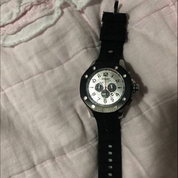 Man watch main image 4